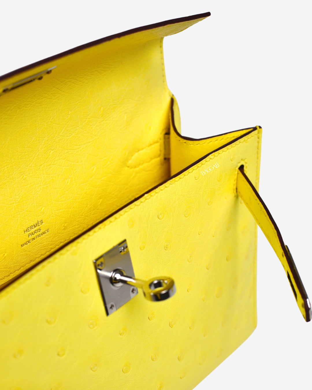 A RARE COLOR - JAUNE CITRON KELLY POCHETTE OSTRICH